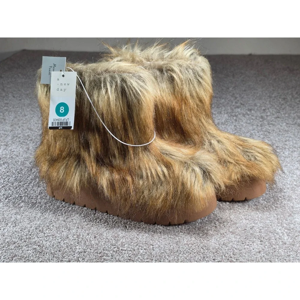 A New Day Womens Faux Fur Memory Foam Platform Boots Tan Terra Size 8 NWT